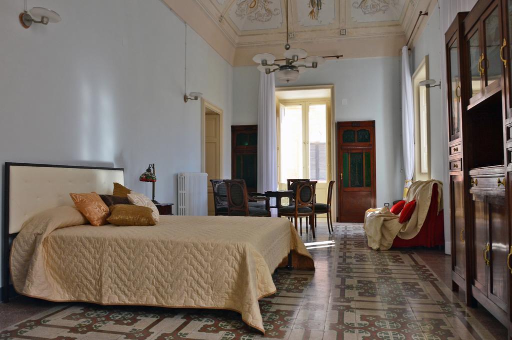 Palazzo Vallebona Gallipoli Extérieur photo